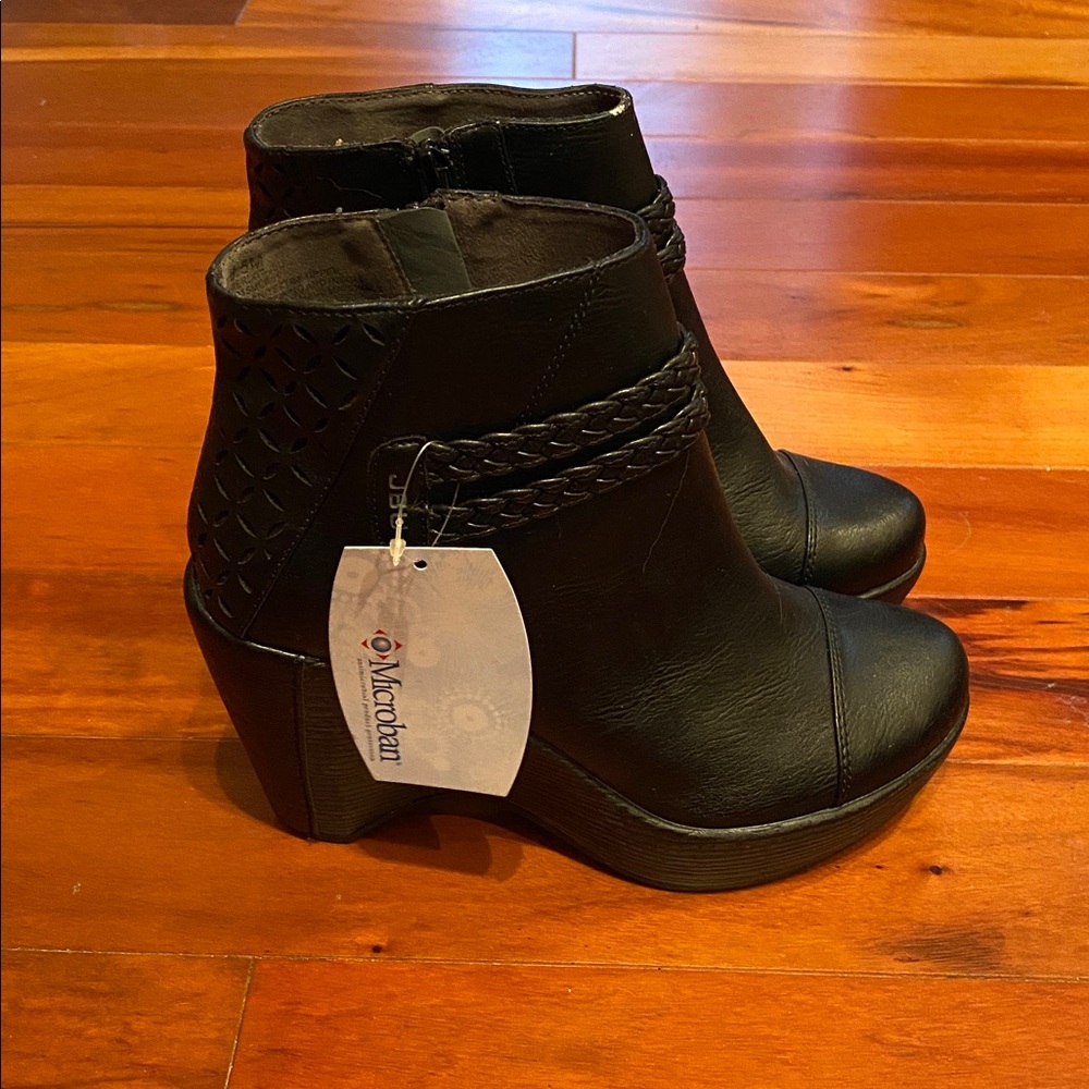 BRAND NEW JBU Black Ankle Boots